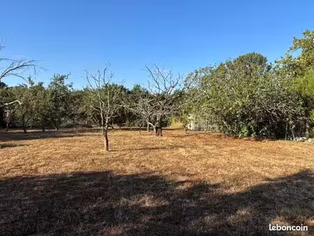 terrain 1 230 m² leguevin