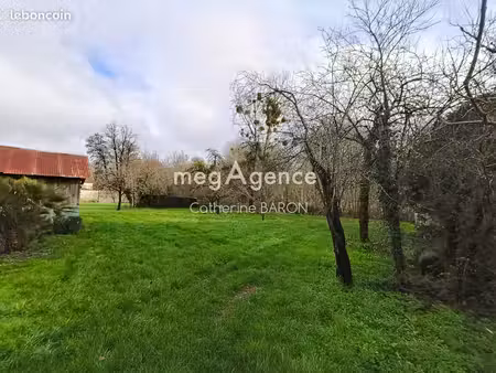 terrain 1818 m² migron