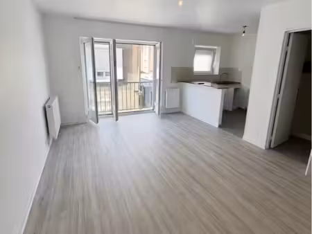 à louer – magnifique t1 de 35 m² entièrement rénové – hettange-grande