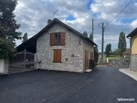 location meublée – 1 chambre – 48 m² – grande terrasse couverte