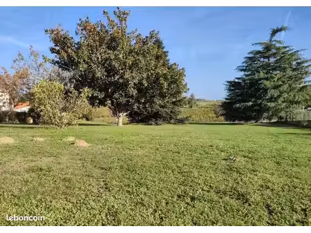 terrain 305 m² creon