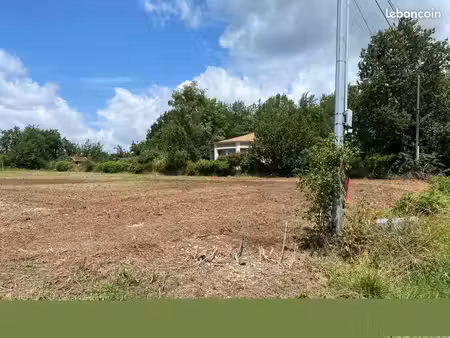 terrain 800 m² fargues saint hilaire