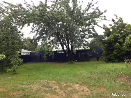 terrain 550 m² vensac