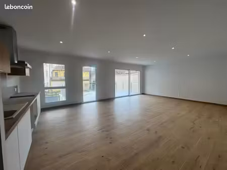 appartement 3 pièces 77 m²