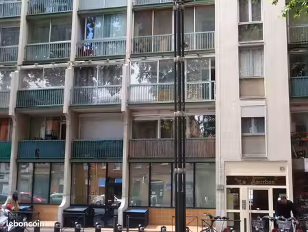 toulouse centre  parking sous-sol. proche métro st.cyprien  début avenue etienne billières