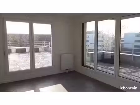 rare au havre appartement meublé de 68 m² au carré des docks avec exceptionnelle terrasse 