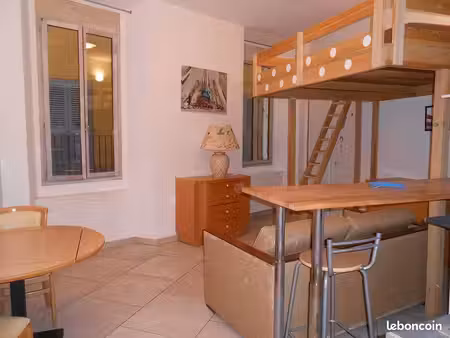 vaste studio meublé calme idéal étudiant