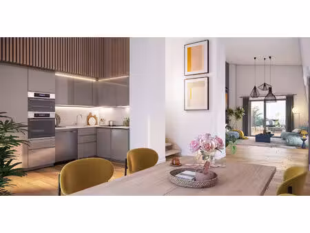 dernier etage et grande terrasse