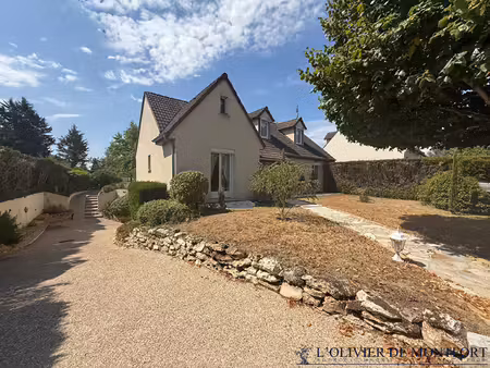 maison individuelle les essarts le roi de 139 m² au sol