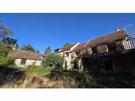 très belle propriété de 218 m² sur plus de 20 000 m² de terrain avec étangs !