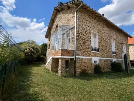 maison de caractère en pierre 102 22 m2 - 3 chambres - jardi