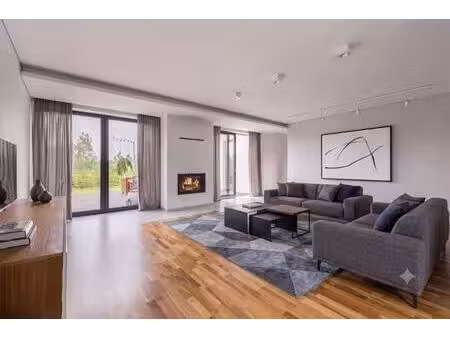 charmant appartement 3 pièces proche transports avec un super balcon !