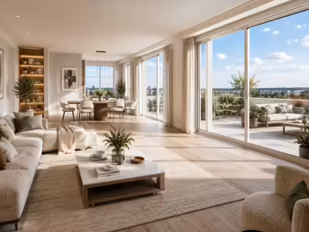 bel appartement 4 pièces à proximité immédiate des transports avec balcon !