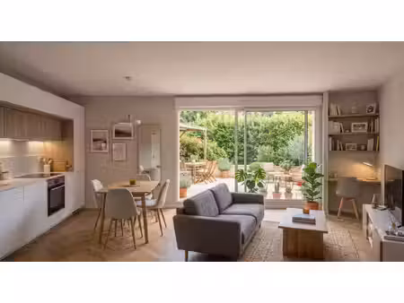 bel appartement 2 pièces à proximité immédiate du rer a avec terrasse !