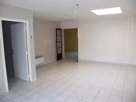 location appartement 3 pièces 79 m² à biache-saint-vaast (62118)