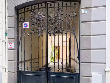 clermont-fd proche gare sncf t2 traversant 40 m²