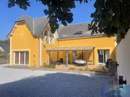 maison de caractère familiale proche de lourdes