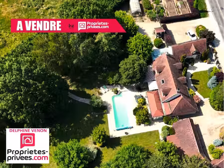propriété avec piscine à 2 pas de la loire sur un parc arboré de 8900 m² à germigny des pr