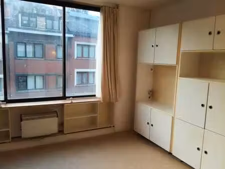 studio à louer namur  cuisine et sdb équipée (46)