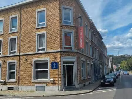 appartements triplex partiellement rénové