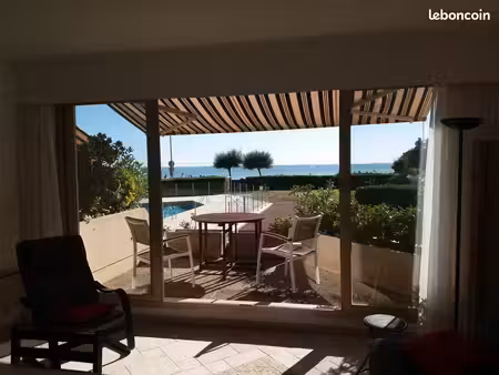 a vendre studio la rochelle 35m² face à la mer