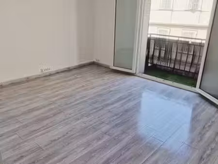 t3 traversant rénové 62m² – balcons – climatisation – marseille 4e