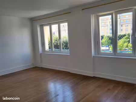 appartement t5 de 96 m² – belfort – 4 chambres – ascenseur