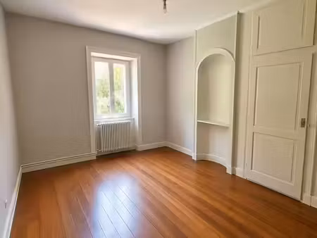 appartement 3 pièces 87 m²