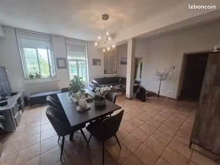 maison 6 pièces 180 m²