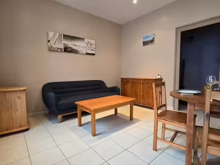 rare charmante maison de ville - 2chb - meublée