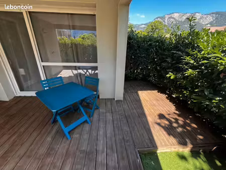 charmant t2 50 m² lumineux avec terrasse