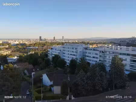 t3 avec vue sur tout lyon