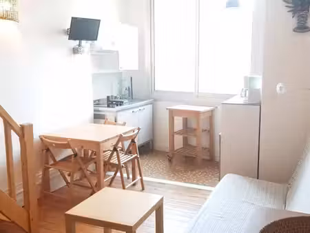 studio pour etudiant 17 m2 meuble (eau  élec  internet inclus)