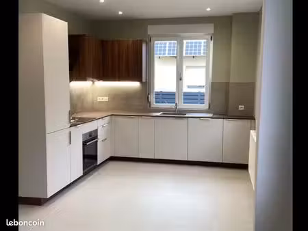 ostwald à deux pas du tram particulier loue appartement de 96m2 situé rue de lingolsheim à