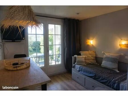 appartement meublé de 23 m² avec terrasse de septembre à juin