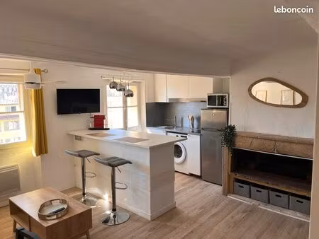 toulon place puget - superbe studio bis refait à neuf
