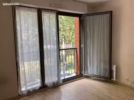 studio 1 pièce 19 m²