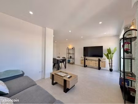 ? *location étudiant – grand 2 pièces avec terrasse