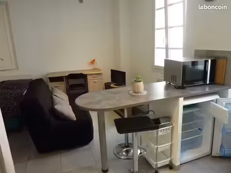 loue studio 29 m2 en rez de chaussée pour étudiant