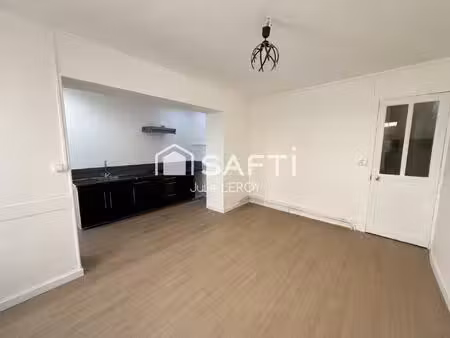 maison t6 -triplex située à loué (72540)