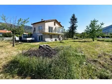 villa rénovée a louer au moulin digne les bains 04