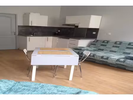 location appartement 1 pièce 25 m² à avignon (84000)