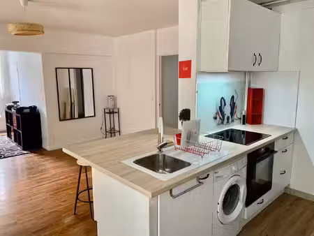 location appartement 3 pièces 65 m² à cahors (46000)