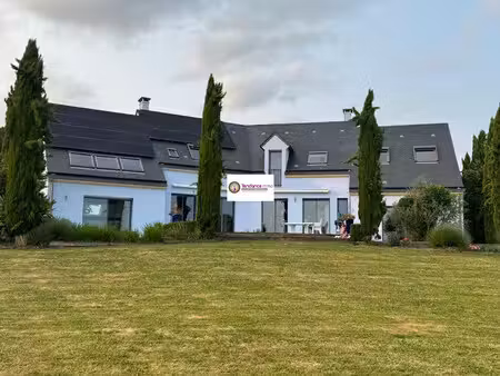 maison contemporaine avec piscine intérieure