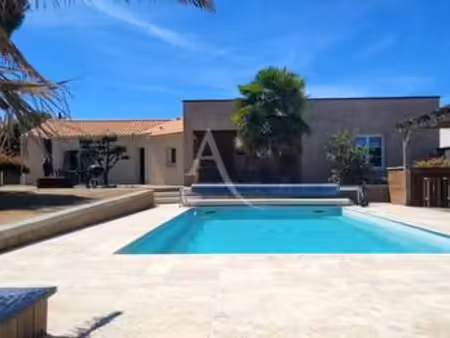vente maison piscine à saint-avaugourd-des-landes (85540) : à vendre piscine / 133m² saint