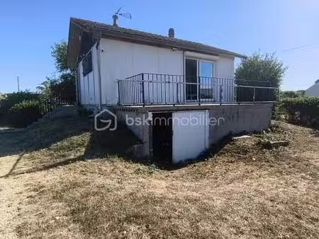 maison traditionnelle de 42 m² à la selle-en-hermoy