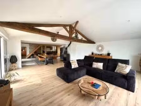 vente maison à moreilles (85450) : à vendre / 147m² moreilles