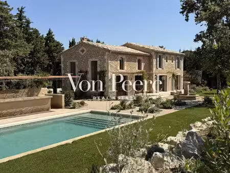 maison vue alpilles eygalieres