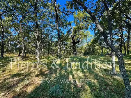 exclusivité ! magnifique terrain avec vue à proximité d'un village du luberon