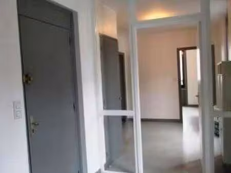location appartement 2 pièces à concarneau (29900) : à louer 2 pièces / 52m² concarneau